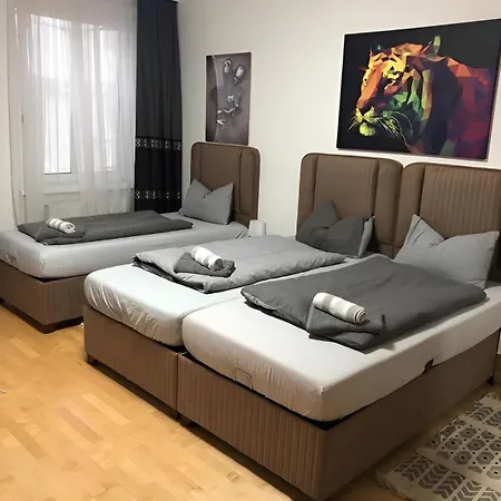 Central 75M² Apartment At Belvedere Palace Wien Exterior foto